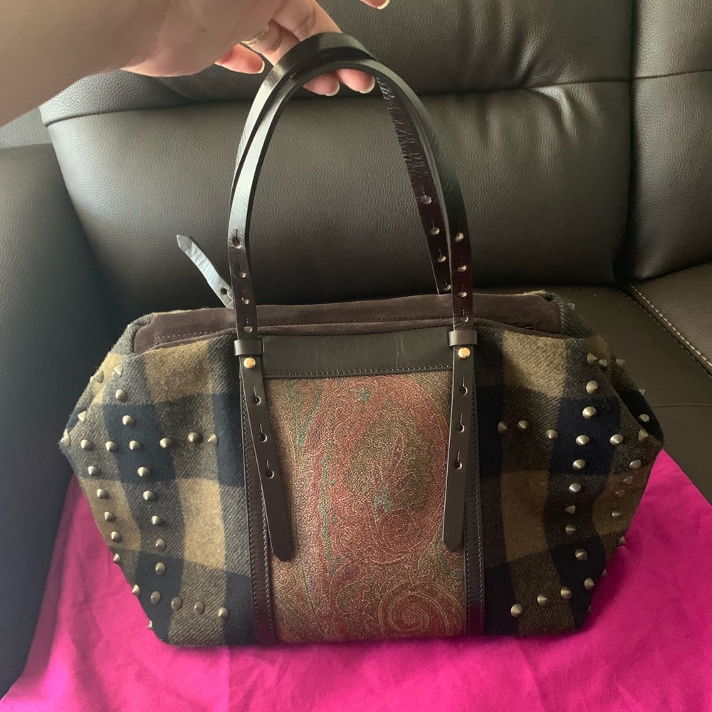 🌹🌺 Etro felt limited edition 🌹🌷